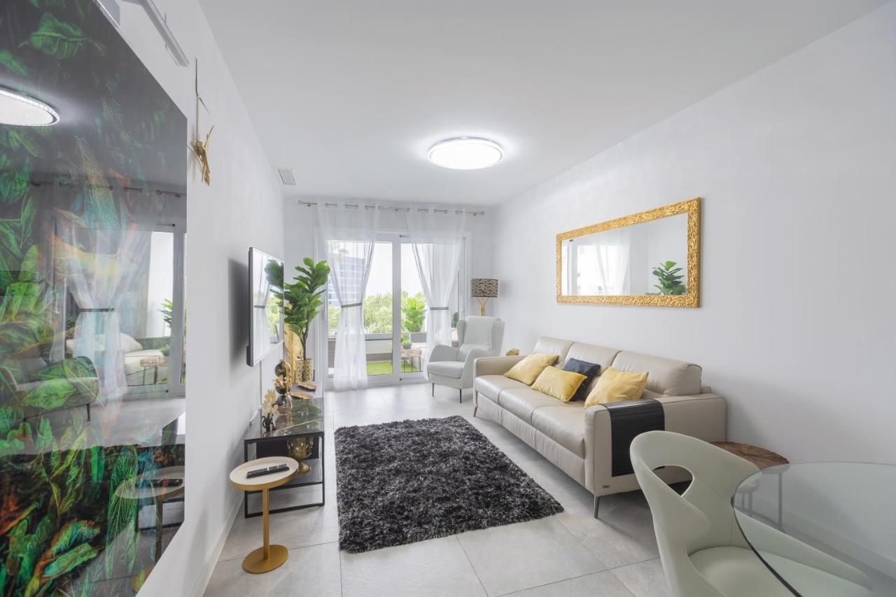 Marbella Luxury Brand New 2-Bedroom Apartment, 3 Min Walk To The Beach! Buitenkant foto